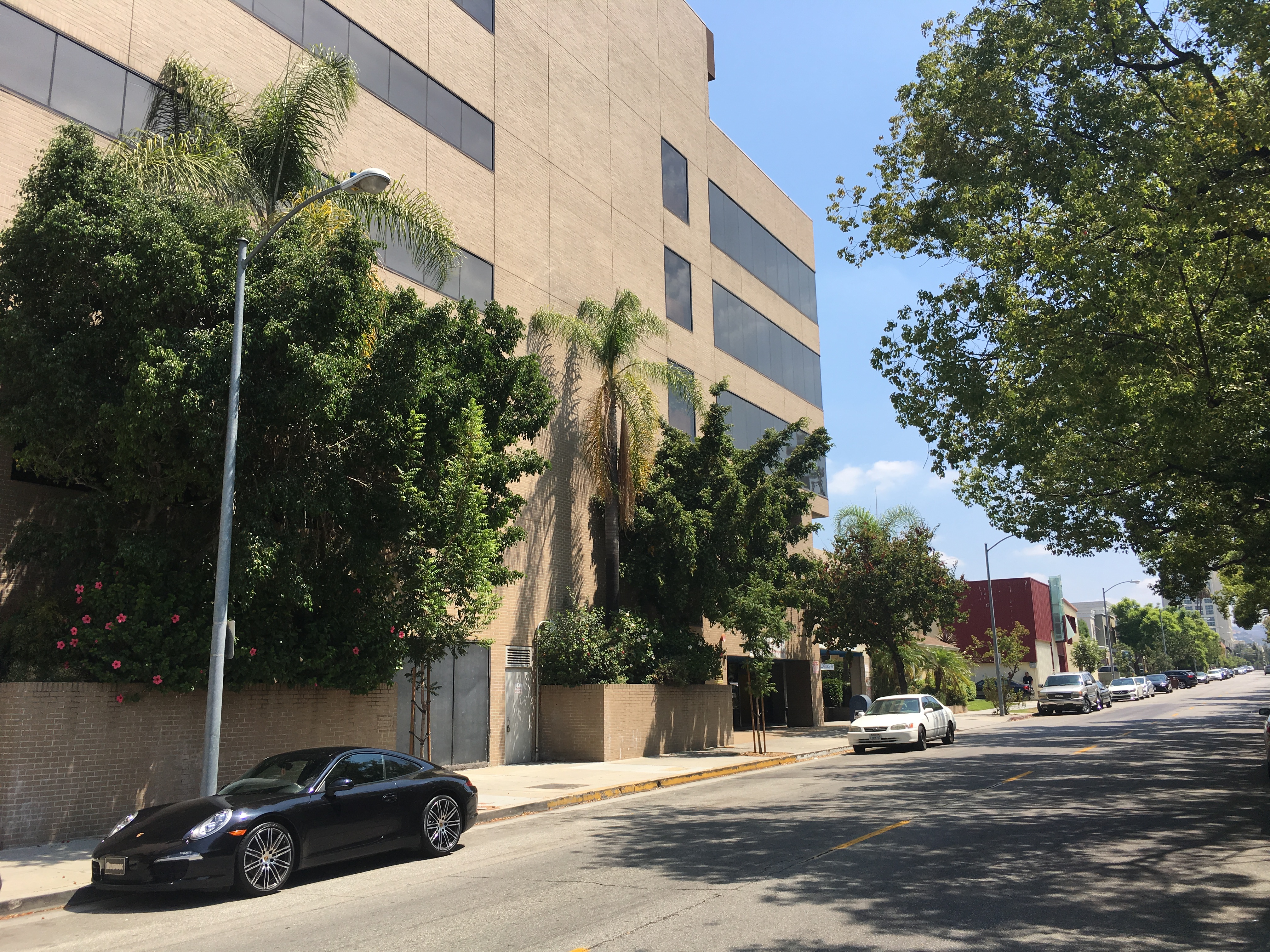 Glendale sleep center - Advanced Sleep Medicine Services - Parking entrance