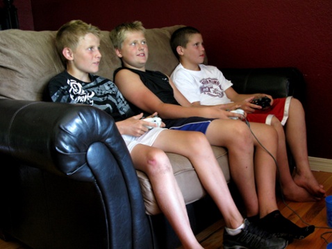 Boy Teen - Does Pre-Bed Video Gaming Ruin Your Sleep?